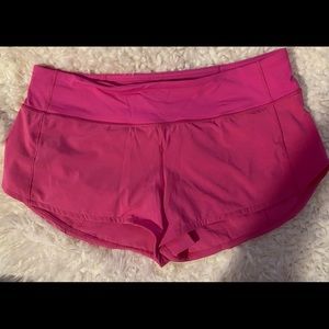 Lululemon Speed up Shorts 2.5 in Sonic Pink sz 8